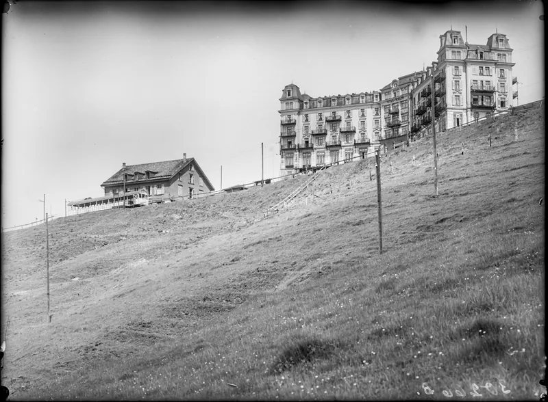 Rigi Kulm, Grand Hotel Schreiber, Gesamtaussenansicht (approx. 1921)