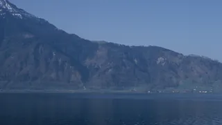 Küssnacht SZ, northeast view of Rigi with Rigi north ridge, in the foreground Ober Immensee and Lake Zug (21.04.1993)
