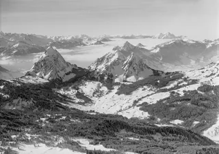 Alpthal, Rigi, Mythen, Central Swiss Alps, view to west-southwest (WSW) (16.01.1967)