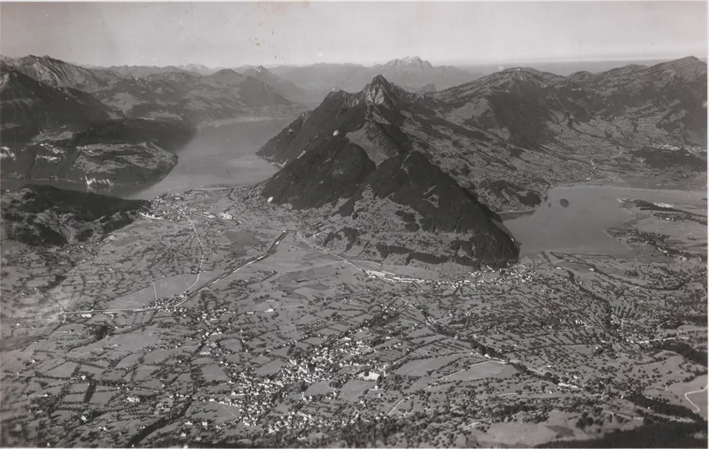 Gr. Mythen, view of Rigi, Pilatus, Vierwaldstätter- u. Lowerzersee, Schwyz u. Brunnen (vor 21.08.1950)