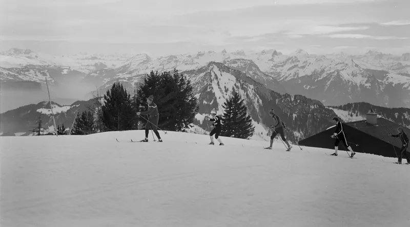 Cross country skiing on the Rigi (5/1978)