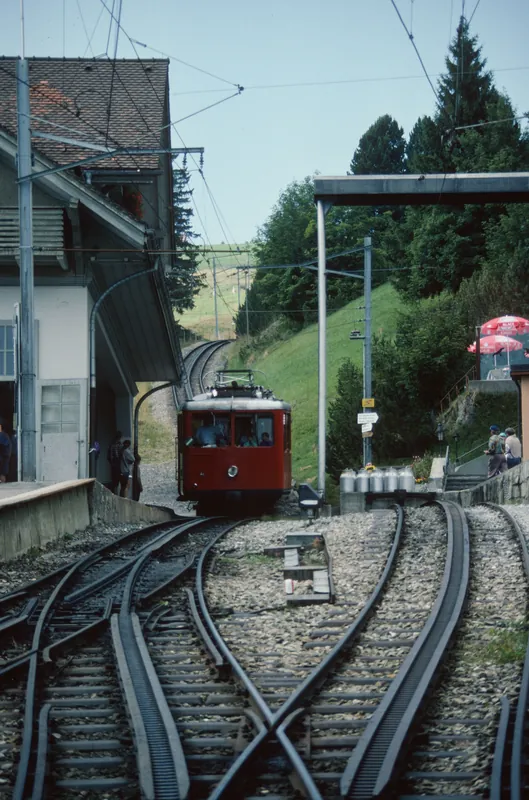 Rigi-Kaltbad, VRB railcar Bhe 2/4 No.4 (8/1994)