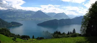 6619,6621 - Vitznau - Vierwaldstättersee (2007-07-29)